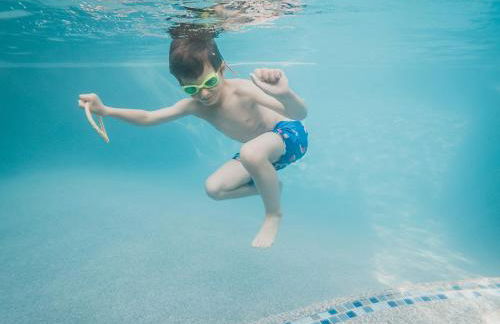 Serene Vineyard Chateau with Pool, Hot Tub, BBQ - Foto 13