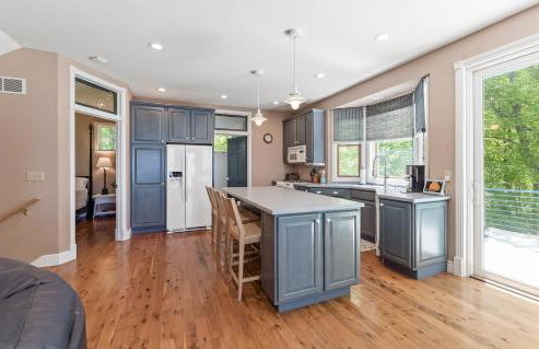 Experience luxury at Lakefront Villa - Foto 10