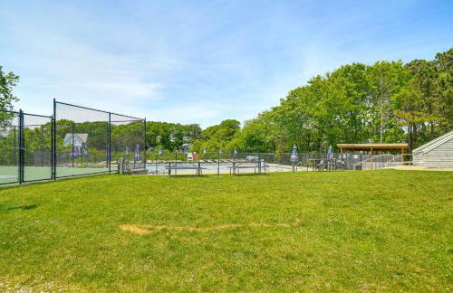 Private Beach and Resort-Style Perks Cape Cod Home - Foto 38