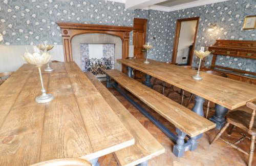 Gwern Borter Manor - Photo 10