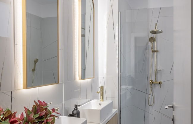 Luxury Piata Romana 2BR Urban Sanctuary by HOLT - Foto 36