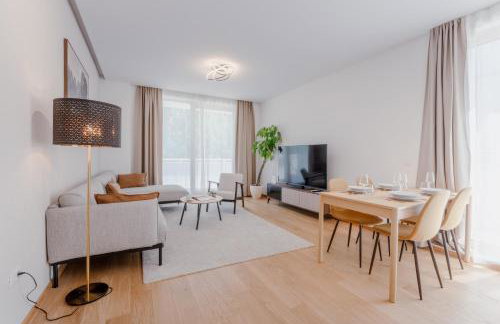 Modern 2BDR Apartment - Business Zone - Free Garage Parking - Photo 23