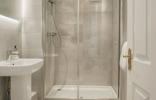 St Andrews Apartments - Photo 22