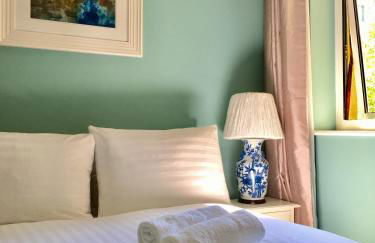 Edinburgh Old Town - Photo 15