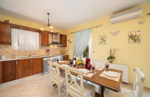 stunning tranquil villa with private pool - Foto 31