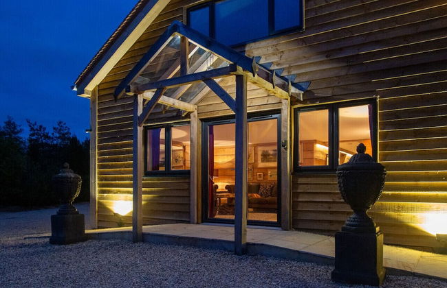 Owl Barn in Oxford With 5 Bedrooms and 5 Bathrooms - Photo 11