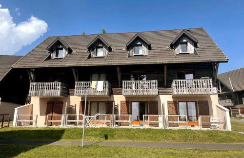 T3 duplex Super Besse, parking, piscine, wifi - Photo 8