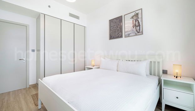 Homesgetaway-SunriseBay Emaar Beach ront - Photo 3, Room