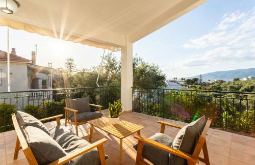 Avia's Seaside Hideaway with Lush Garden - Foto 2