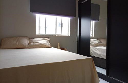 Apartamento espaçoso com 3 quartos para até 6 pessoas, Garagem coberta dentro do condomínio e Check-in Automático via Fechadura com senha - Foto 47