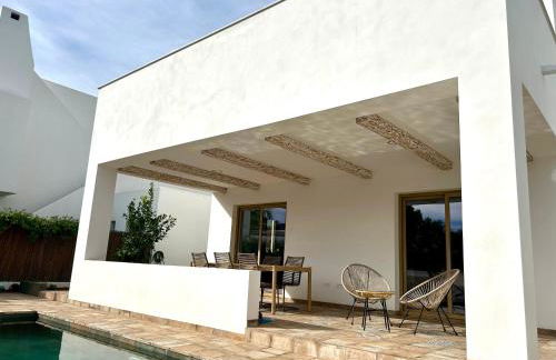 Casa Milivan Modern Family Villa with Private Pool - Photo 37