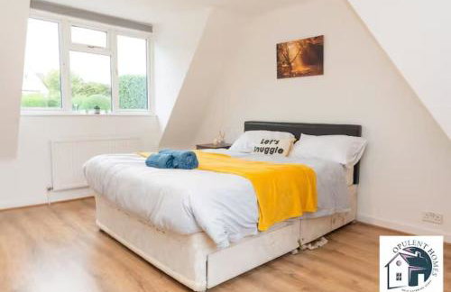 7 Bedroom Home - Contractor Stays - Reading Central - Photo 2