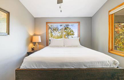 Cabin in the Sky by Avantstay Deck w/ Views - Foto 48