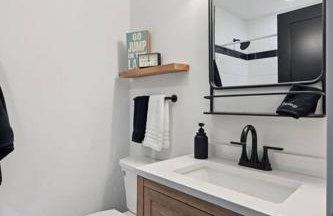 Luxury Cowdry Cottage Lake Home - Foto 38