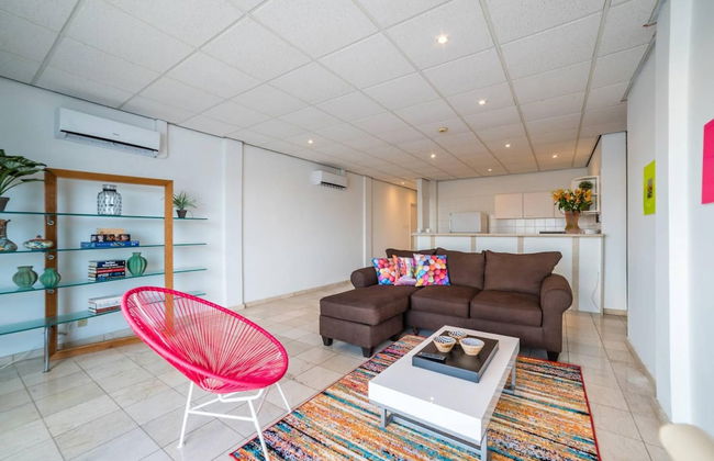 Stunning Balcony View Spacious 2BR Apt at Unique Location - Foto 6