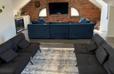 Iconic Historic Home - Foto 17