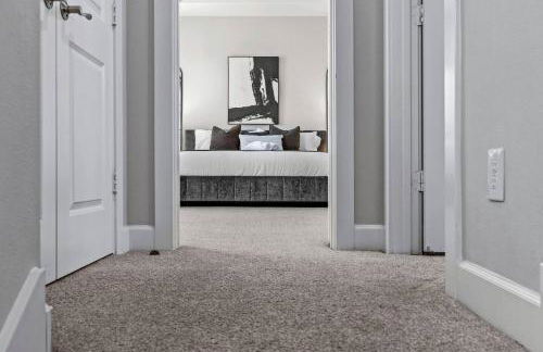 Spacious 3BR/BBQ/Yard/9 min to Downtown & Med Ctr - Foto 43