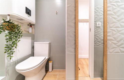 Le Marietton appartement cosy à deux pas du métro Valmy - Foto 13