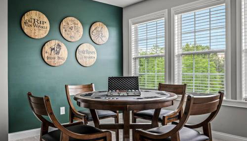 Spacious Home 4BR Fire Pit, Patio Hot Tub - Foto 5