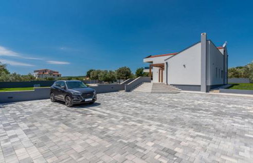 A lovely poolside villa in Krnica ideal for family - Foto 26