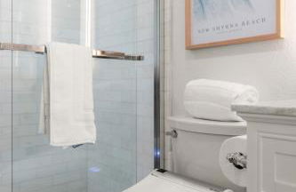 Serenity Shores Renovated Top Floor Condo w Stunning Ocean Views - Foto 22