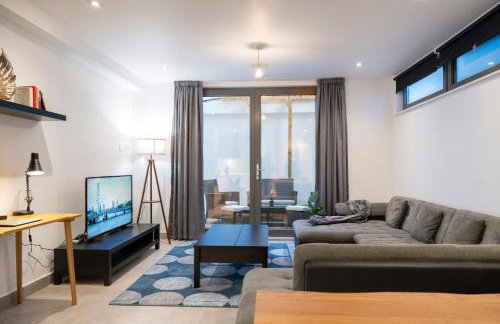 Newly Furnished Apt w/ Patios - Hampstead Heath - Foto 2