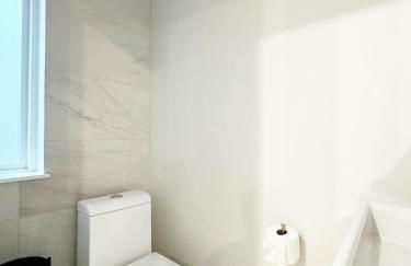 The Executive - Center-City - 3BR-4Bath-Private-Garage - Foto 25