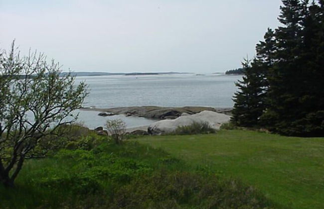 Geary House at Fifield Point - Photo 11