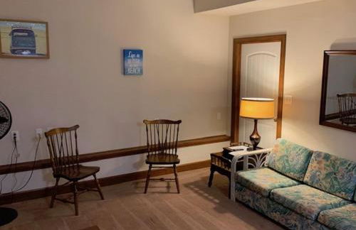 Beach Side HideAway condo - Photo 15