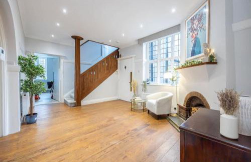 The GreyStoke Mansion With Private Grounds - Foto 49