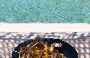 Helen Hotel - Photo 72