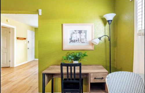 3-Bed Bungalow walk to Historic Downtown Sanford - Foto 9