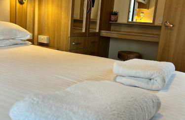 Holiday Home with Private Hot Tub - Foto 8