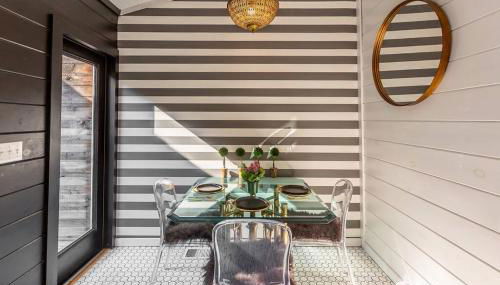 Chic Home with King Bed and Fire Pit - Foto 4