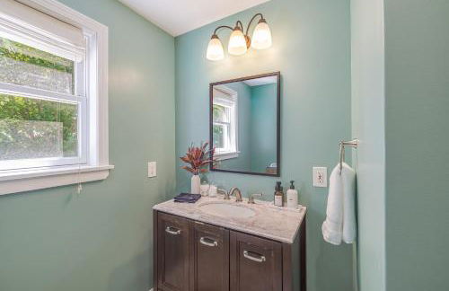 4BR Retreat, 16mi to Acadia NP, with Game Room - Foto 19