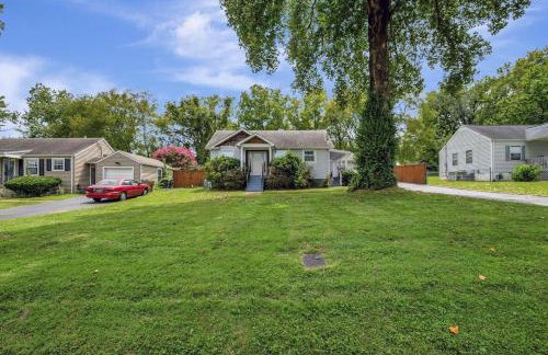 2 BR Home 4 Miles to Broadway Sleeps 4 - Foto 20