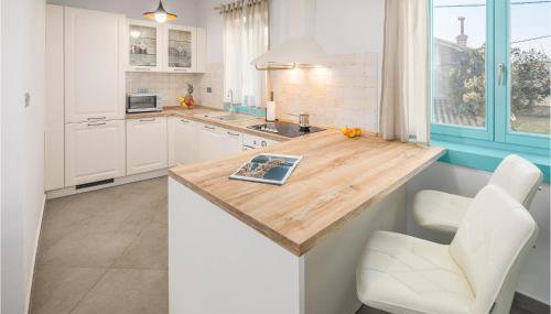 4 Bedroom Gorgeous Home In Boljun - Foto 4