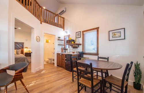 The Goldfinch Cabin 15 MIN to Magnolia Baylor - Foto 32