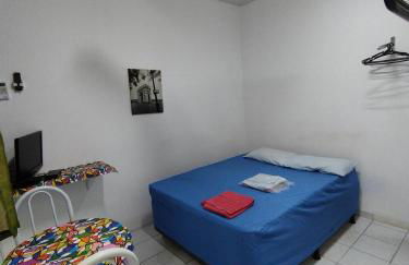 Seu Apto Praia da Costa 6 com Cama Casal e Opcional Pequena Cama Solteiro Simples Barato Local Excelente Ar Cond TV Microondas Todo seu Centro - Foto 3