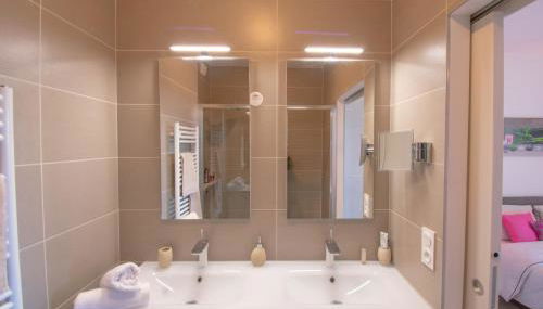 Appartement 90m2-Roof Top privé 100m2-Parking privé-Clim mobile - Foto 4, towels