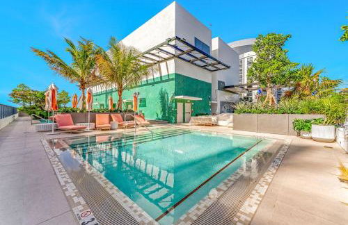 Chic Downtown Miami 2BR City Views Rooftop Pool - Foto 19