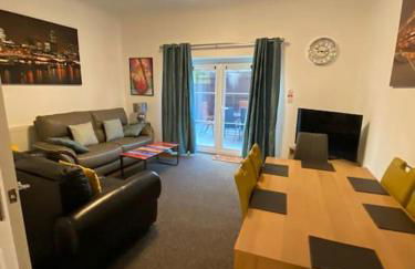 Huge 6 Bed house & 6 Bathrooms. - Foto 1