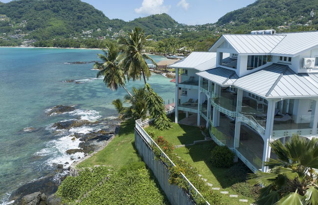 VallonEnd Beach Front Villa - Foto 1