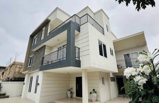 Welcome To Ninamo Suites - Photo 10