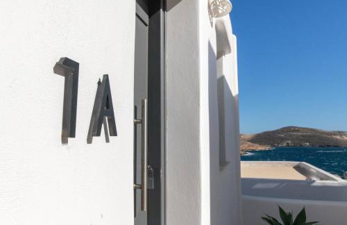 PANORMOS ART Beachfront Suites - Photo 59