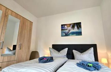 Johnis FeWo, Nähe Stadtzentrum - Uni in sehr ruhiger Lage mit Terrasse und eigenem Parkplatz - Foto 12