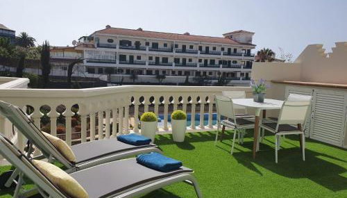 Luxury apartment, comfort and relax, views of the pool - Foto 2