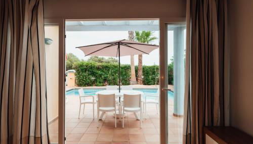 Villas Amarillas by Escape Home - Photo 4