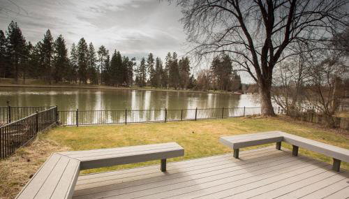 Mirror Pond - Photo 3