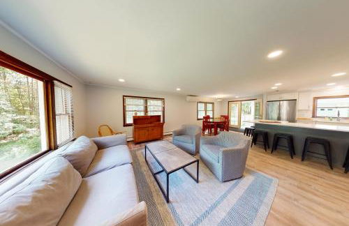 Falling Pines - Foto 1